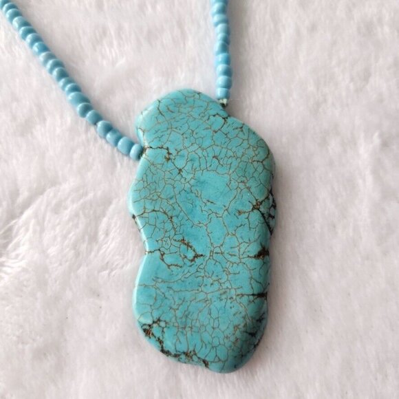Vintage Turquoise Beaded Necklace Blue Howlite Stone Boho Hippie Witchy Jewelry‎ - Picture 2 of 15